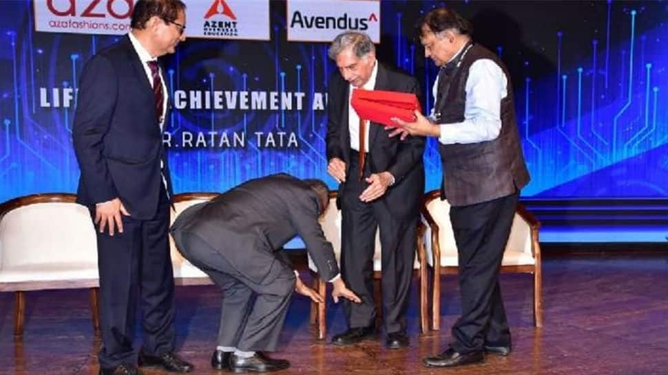 Narayana Murthy touches Ratan Tata&#039;s feet in heartwarming gesture 