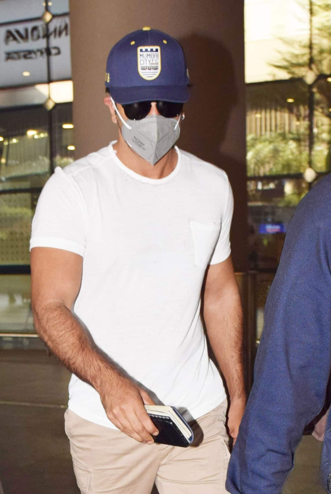 Ranbir Kapoor wearing a mask