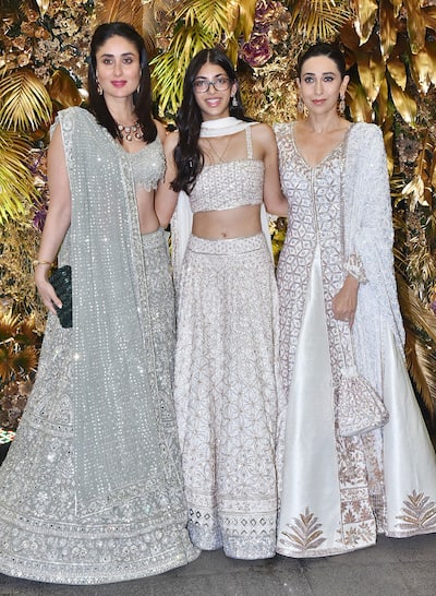 Karisma with daughter Samiera and sister Kareena Kapoor