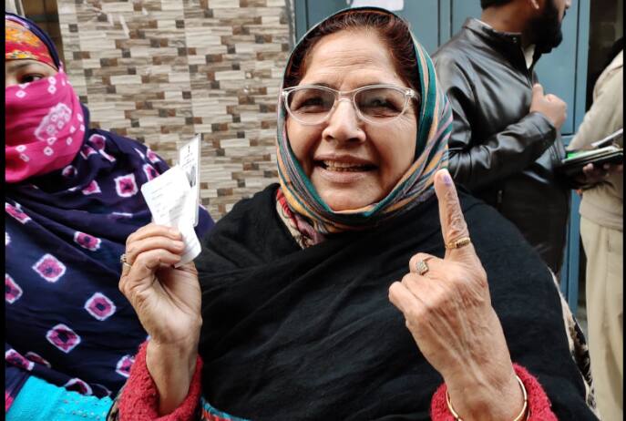 Delhi assembly election 2020: 4.33% voter turnout till 10 am 