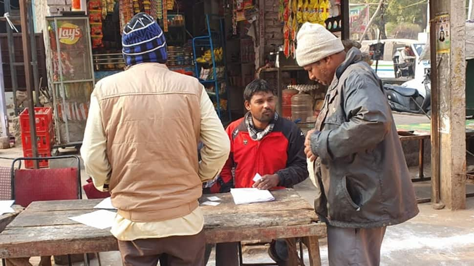 Delhi votes today: Arvind Kejriwal, Sonia Gandhi, Rahul cast vote