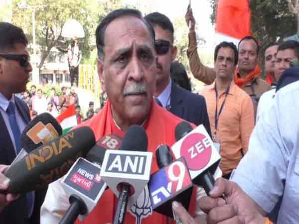 Pro-CAA rally is befitting reply to &#039;tukde-tukde&#039; gang: Gujarat CM Vijay Rupani 