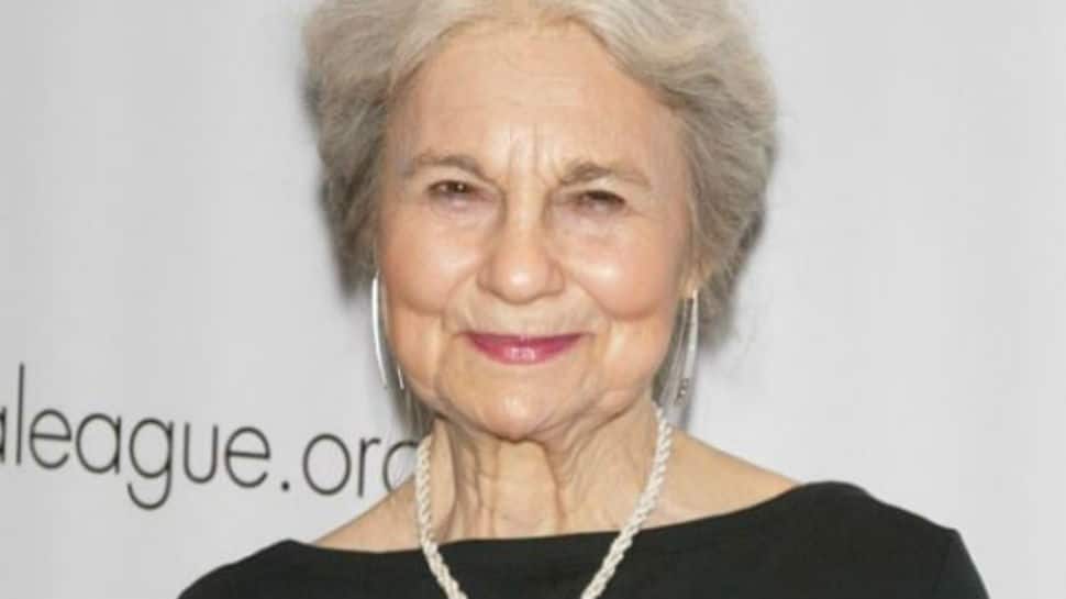 Sex And The City Actress Lynn Cohen Dies At 86 People