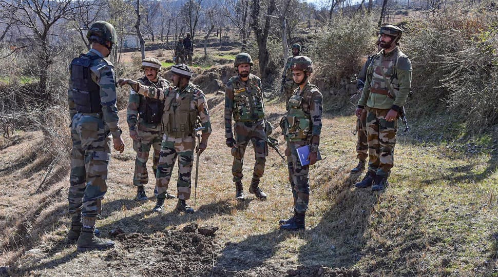 Indian Army destroyed 2 unexploded mortar shells of Pakistan Army found in Poonch district of Jammu &amp; Kashmir