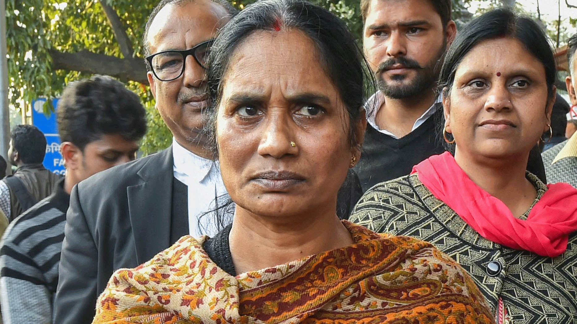 Nirbhaya case: Celebrities show solidarity with victim&#039;s mother Asha Devi, call for early punishment