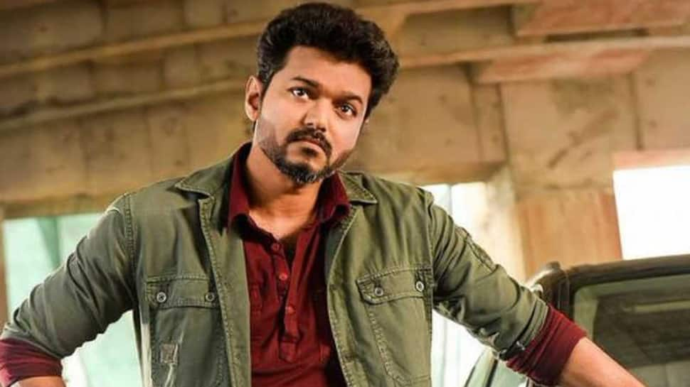 Vijay wants to watch &#039;Sorrarai Potturu&#039; before signing his next?