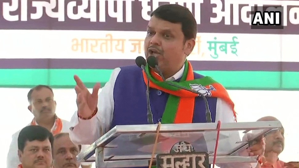 Shiv Sena might be wearing bangles, not us: Devendra Fadnavis over AIMIM leader Waris Pathan&#039;s remark