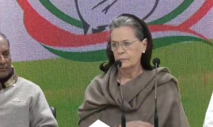 Congress chief Sonia Gandhi demands Amit Shah&#039;s resignation over Delhi violence