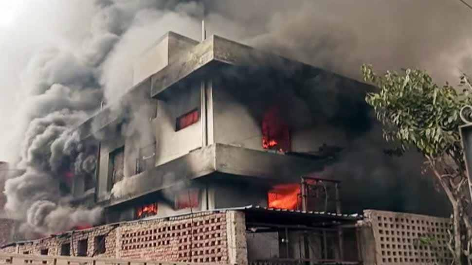 Breaking News: Four killed, 27 injured in Haryana&#039;s Bahadurgarh factory fire