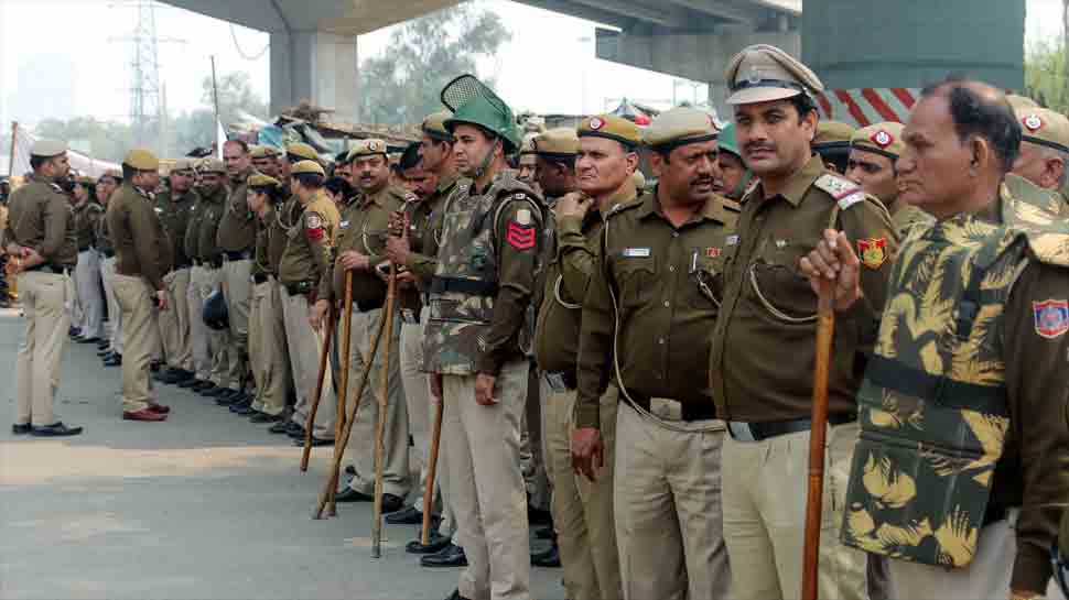 Section 144 imposed in Delhi&#039;s Shaheen Bagh; heavy police force deployed 