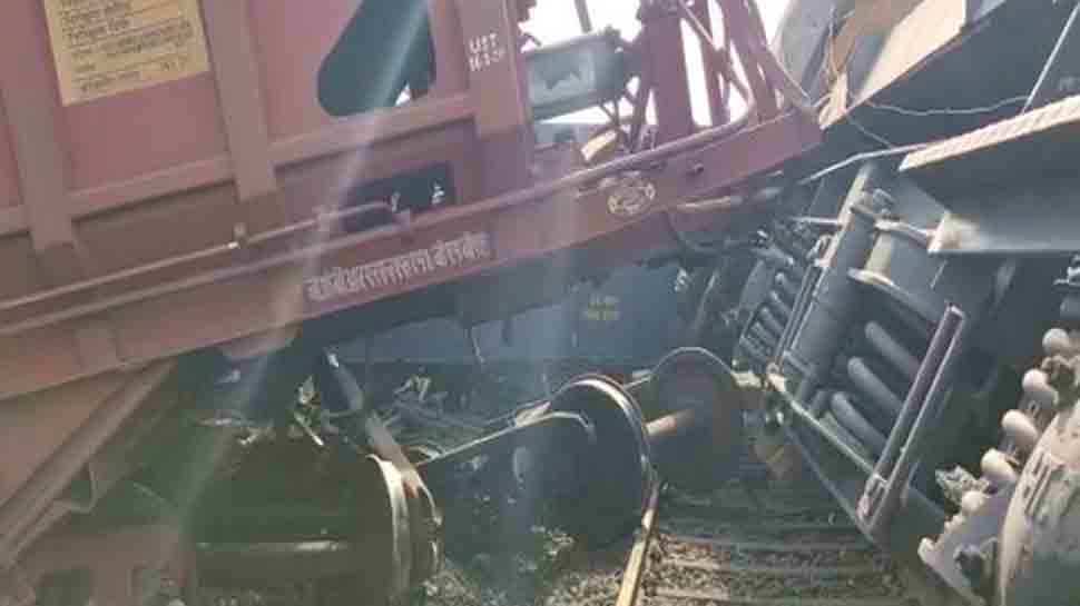 Three killed after two goods train collide in Madhya Pradesh&#039;s Singrauli