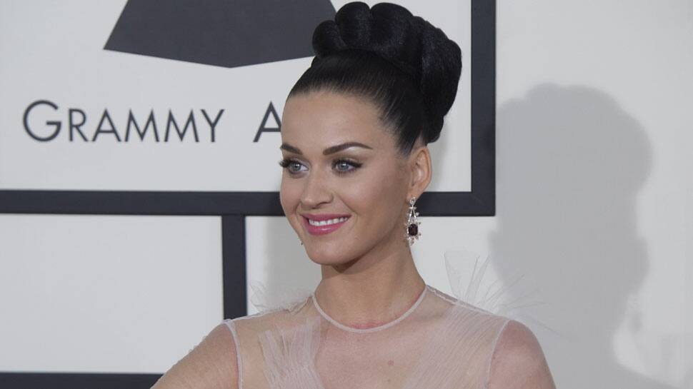 Katy Perry isn&#039;t &#039;very close&#039; to Taylor Swift