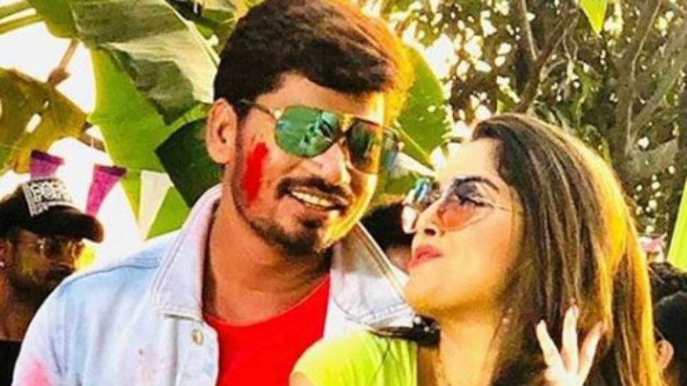 Expect a blast this Holi as Aamrapali Dubey and Pravesh Lal release their new song