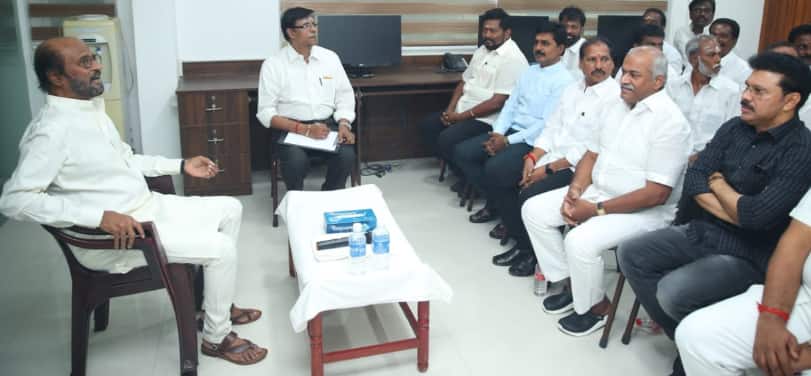 Rajinikanth meets Rajini Makkal Mandram district secretaries amid rumours of launching political outfit