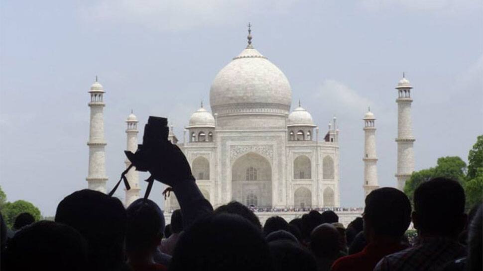Coronavirus scare: Agra Mayor wants Centre to close Taj Mahal till March end, industry unhappy