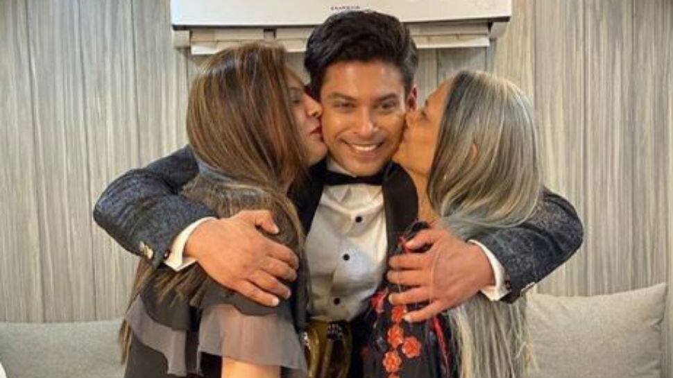 International Women&#039;s Day 2020: &#039;Bigg Boss 13&#039; winner Sidharth Shukla&#039;s powerful message comes with a pic with his mother and sister