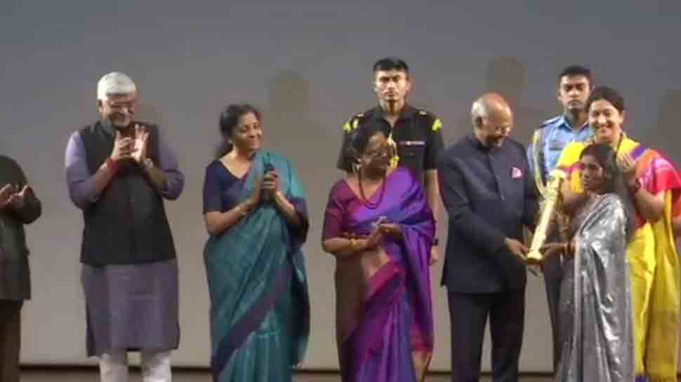 Women&#039;s Day: President Ram Nath Kovind gives &#039;Nari Shakti Puraskar&#039; to 12 women