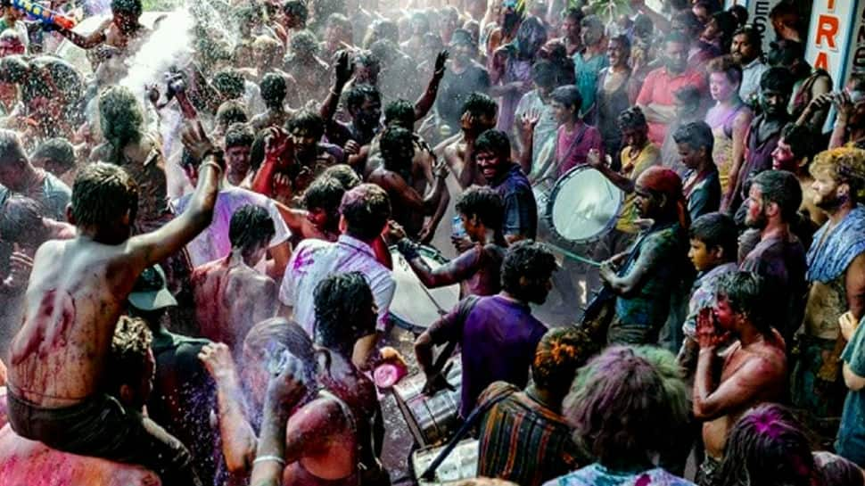 Holi celebrations kick off across India amid coronavirus fear