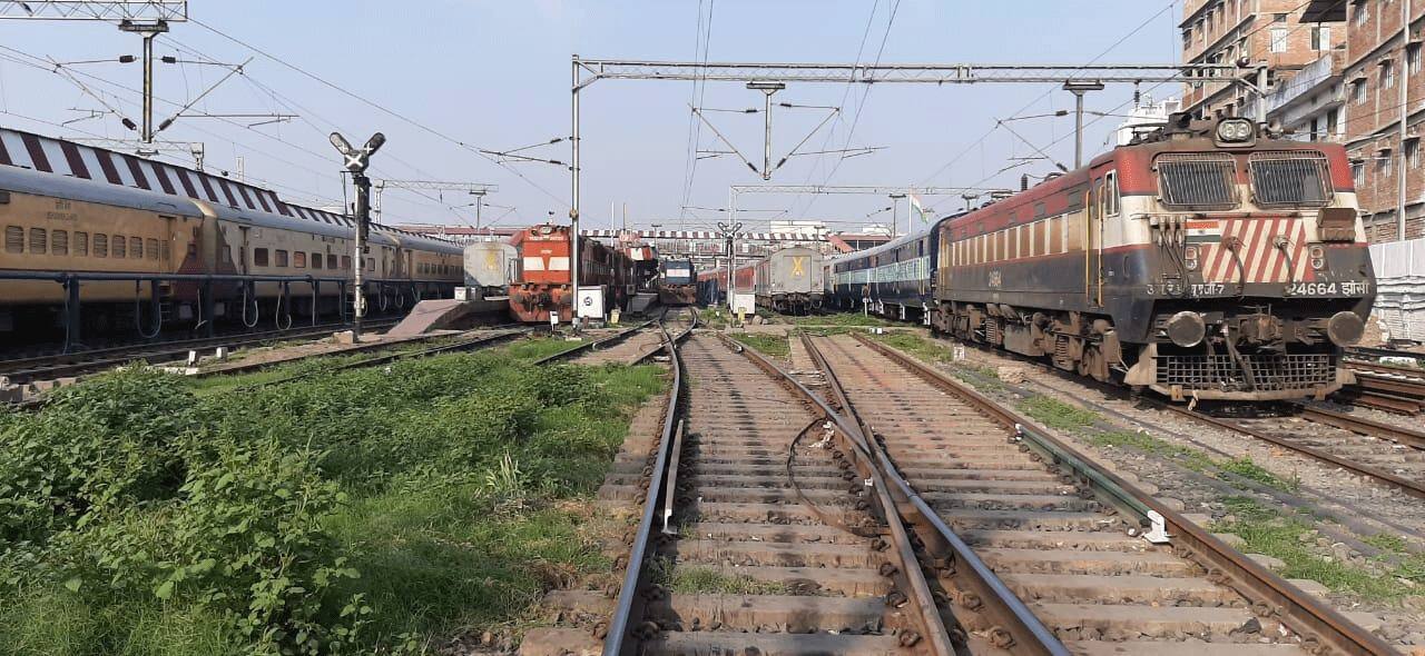 Patna Railway station wears deserted look as Indian Railways suspend all trains till March 31 