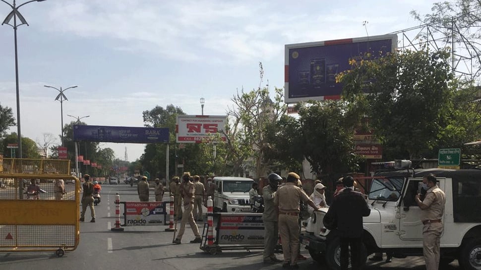 Ajmer police stops commuters from travelling during lockdown