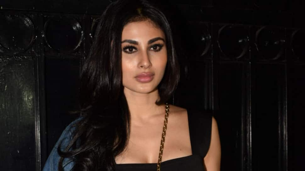 Under isolation, Mouni Roy turns chef, treats herself to sumptuous dishes