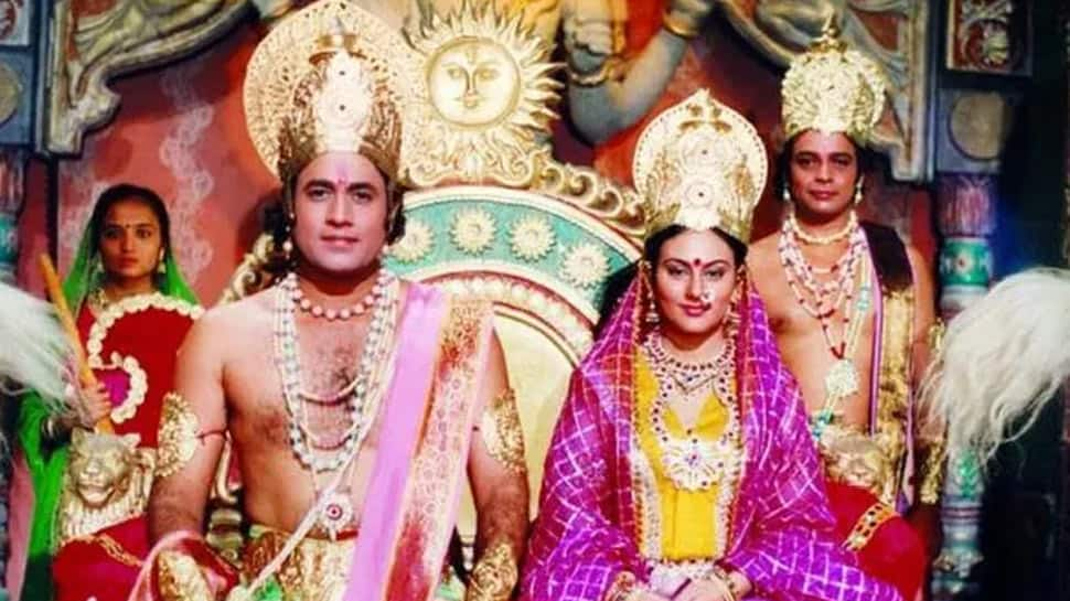 Entertainment News: With &#039;Ramayan&#039; back on Doordarshan, netizens flood internet with &#039;happy viewing&#039; messages