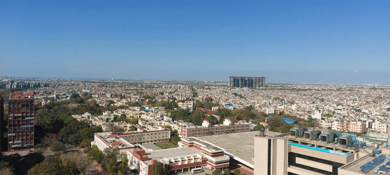 Clear blue skies in Delhi during coronavirus lockdown