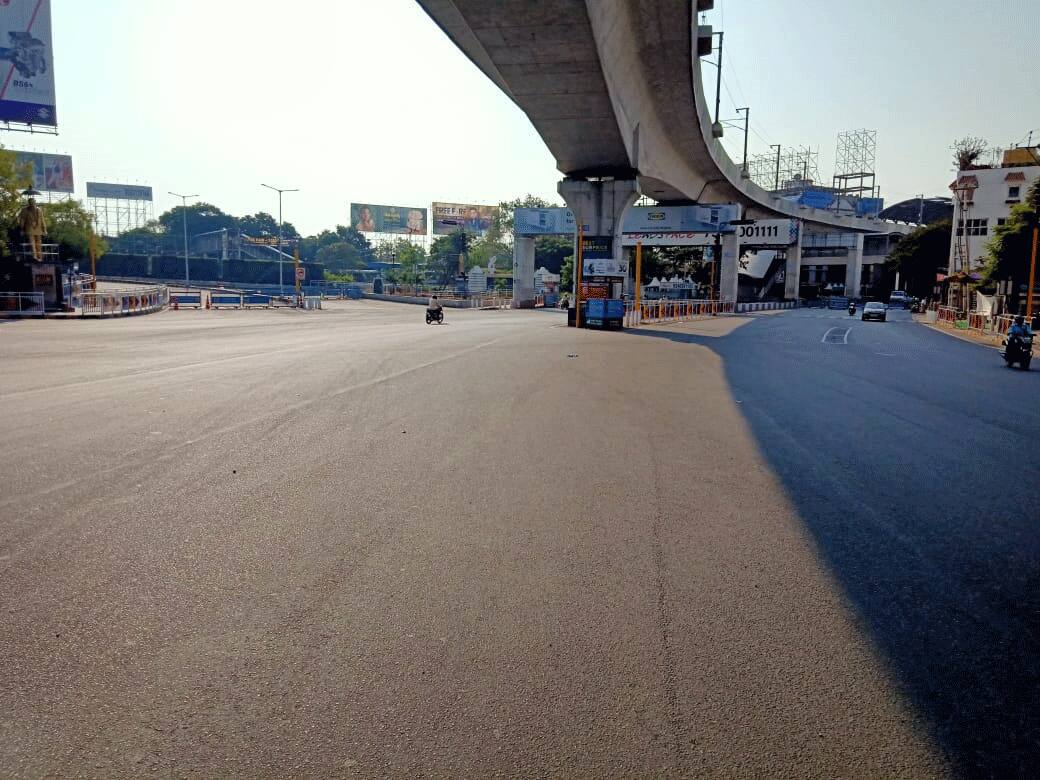 Deserted road in Hyderabad 