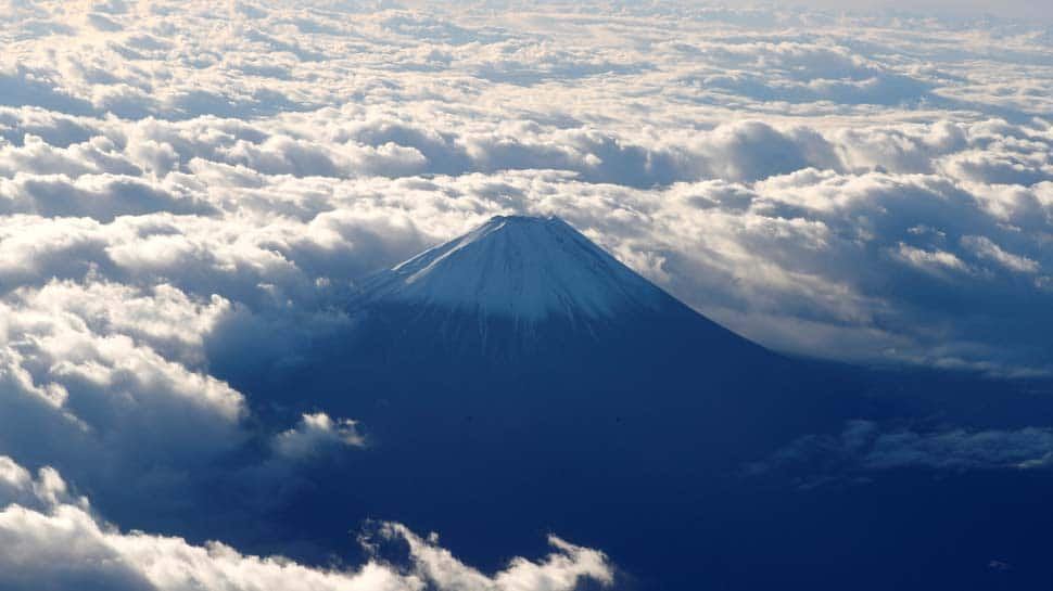 Mount Fuji full-scale volcano eruption could cripple Tokyo, warns Japanese govt panel