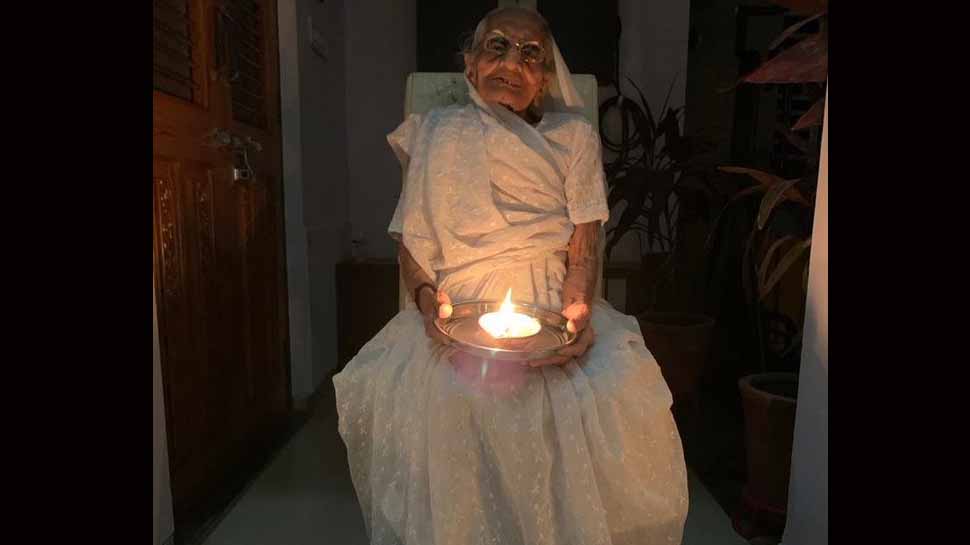 PM Modi&#039;s mother joins nation by lighting diya to mark fight against coronavirus COVID-19