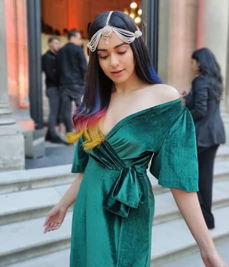 Adah Sharma's experimental avatar