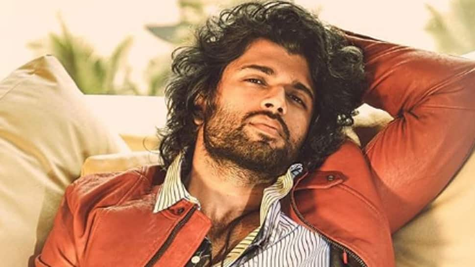 Vijay Deverakonda: Leave medical masks for doctors, go for homemade options