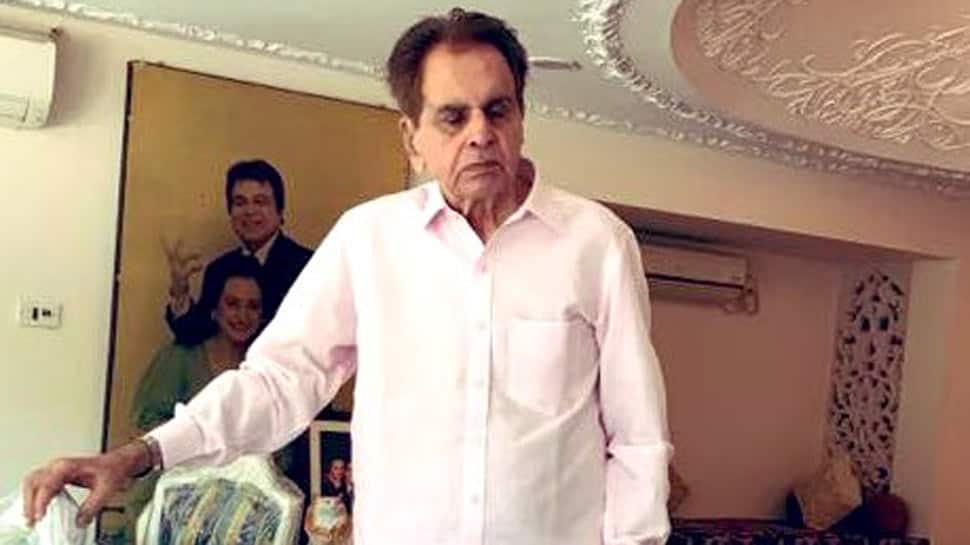 Dilip Kumar thanks fans for prayers and duas on &#039;Shab-e-baraat&#039;, shares new pic