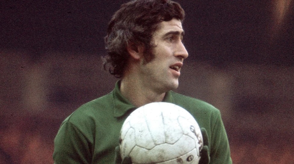 Former Chelsea goalkeeper Peter Bonetti dies aged 78