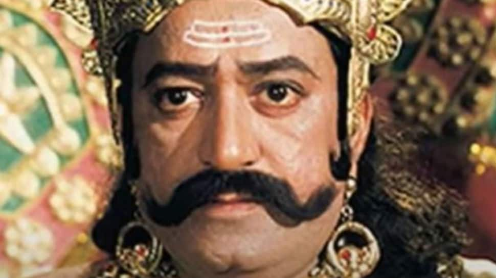 Viral: Actor Arvind Trivedi, who played Raavan in ‘Ramayan’, gets emotional after watching ‘Sita apaharan’ scene on TV