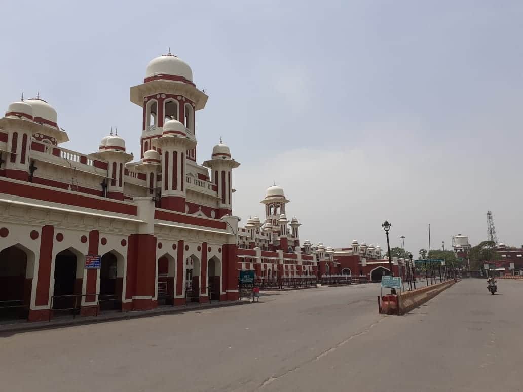 Lucknow Charbagh railway station during lockdown