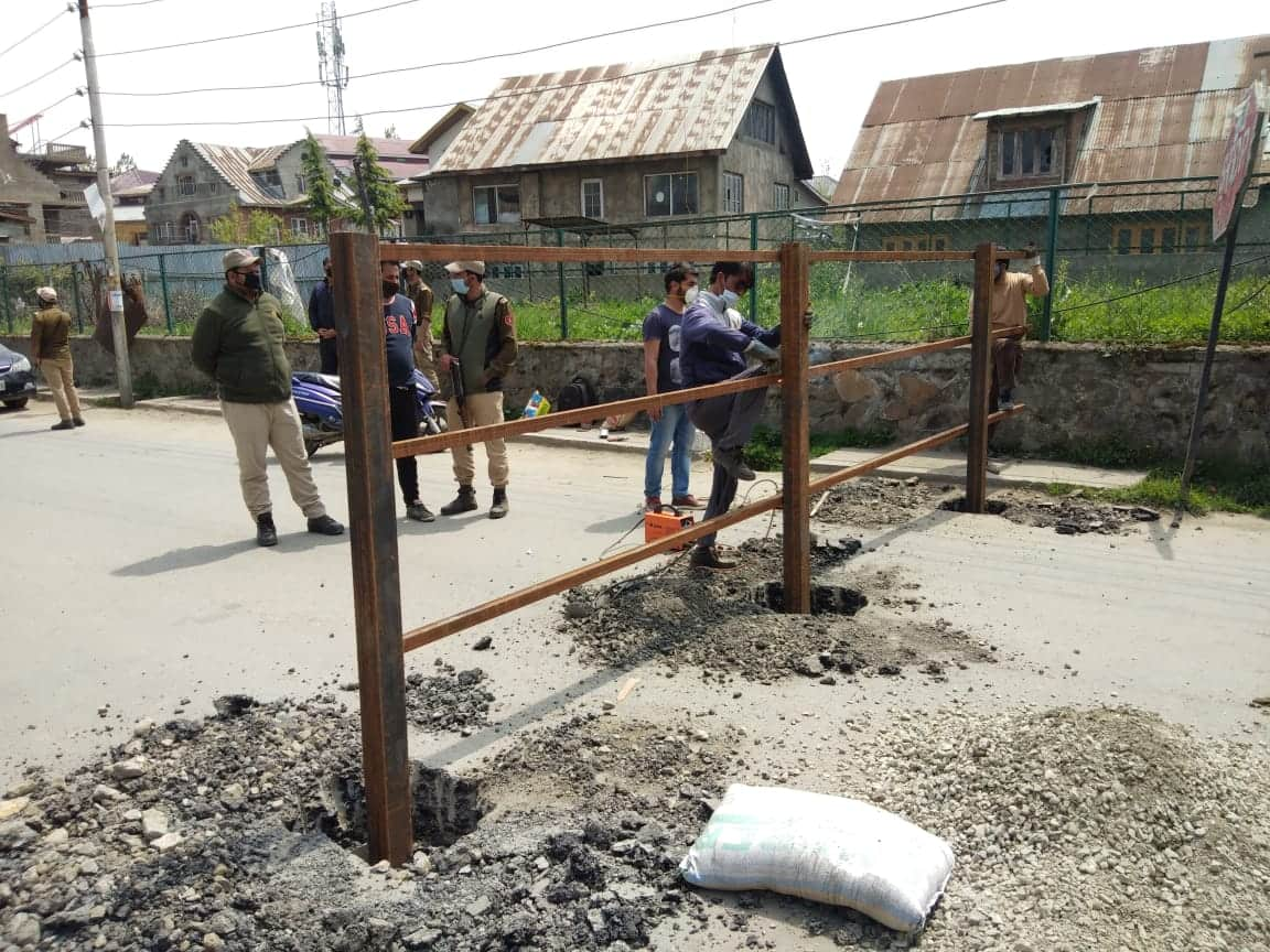 Jammu and Kashmir administration barricading areas during lockdown