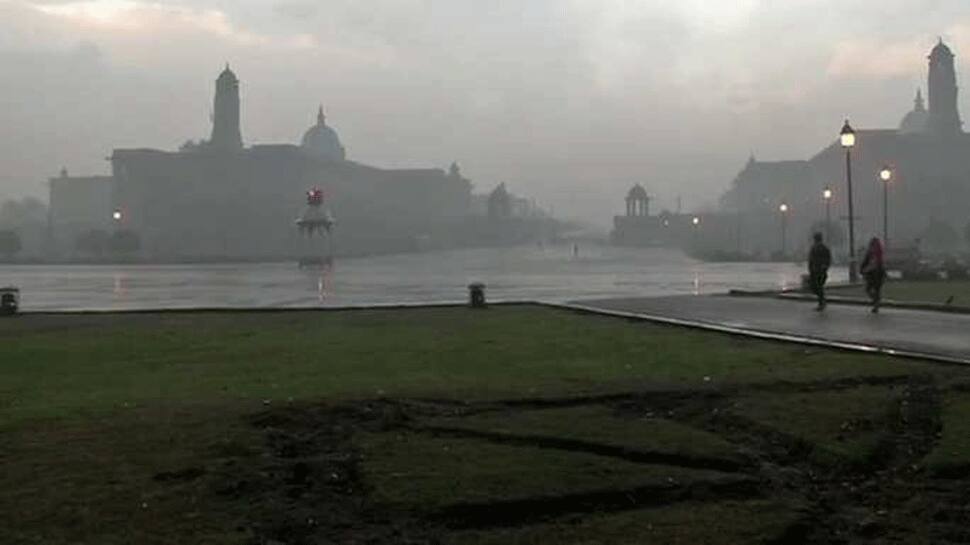 Delhi-NCR likely to receive rain, hailstorm; temperature dips