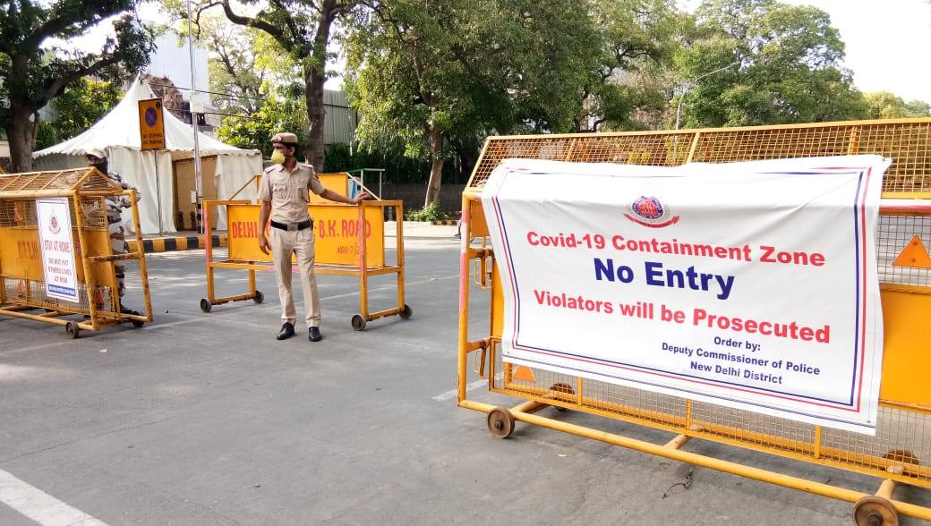 Delhi police check post at a containment zone 