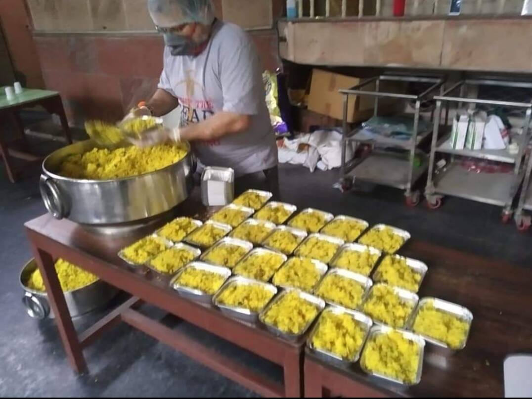 GSB Samaj prepares food for distribution amid lockdown