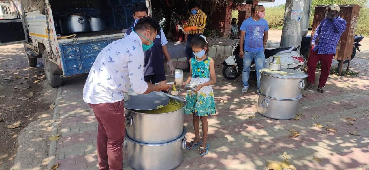 Food being distributed in Chandigarh