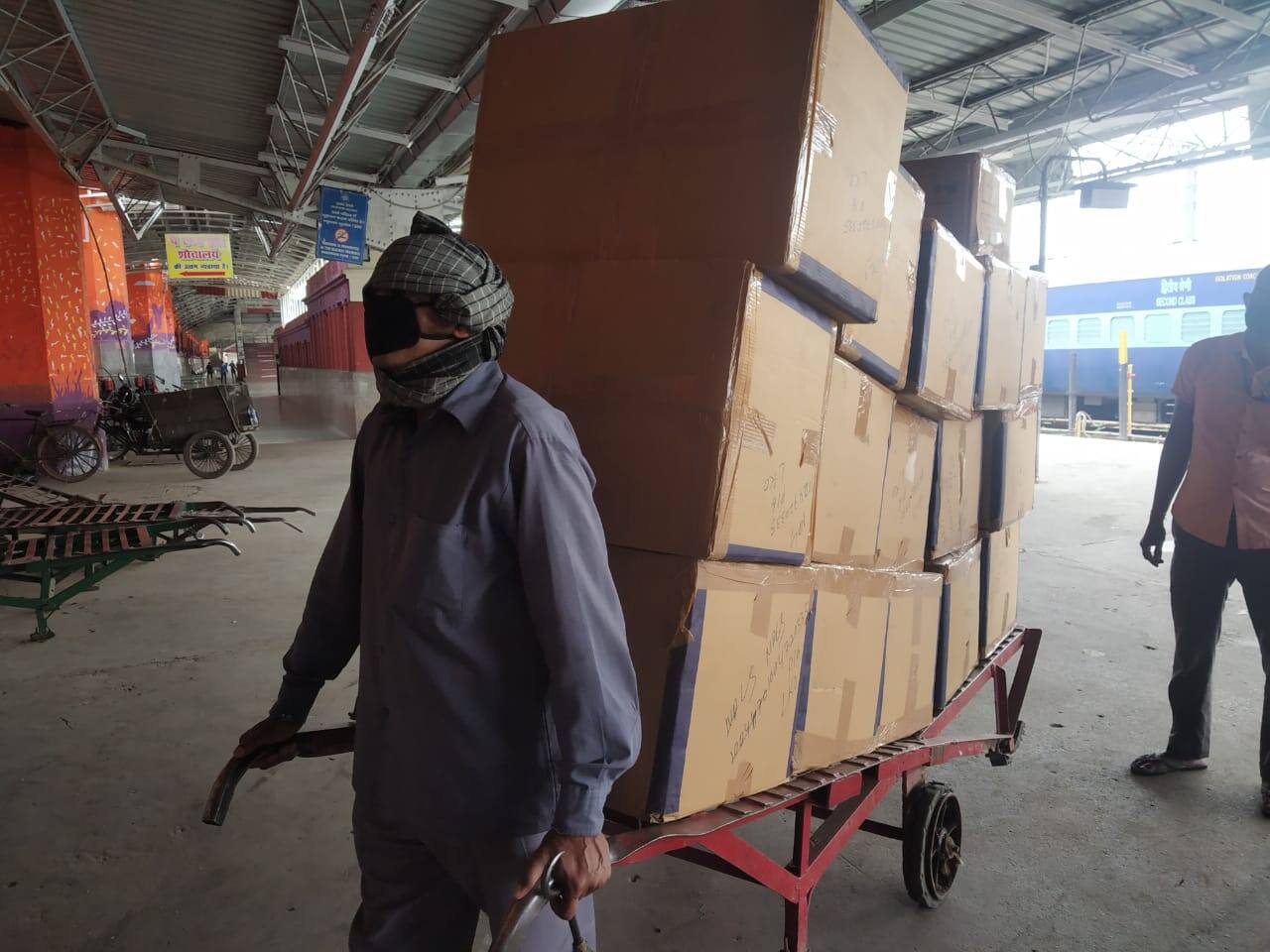 Essential goods being transported at Charbag railway station in Lucknow amid lockdown