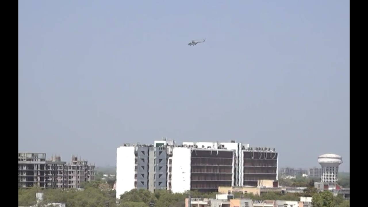 IAF helicopters practising (1)