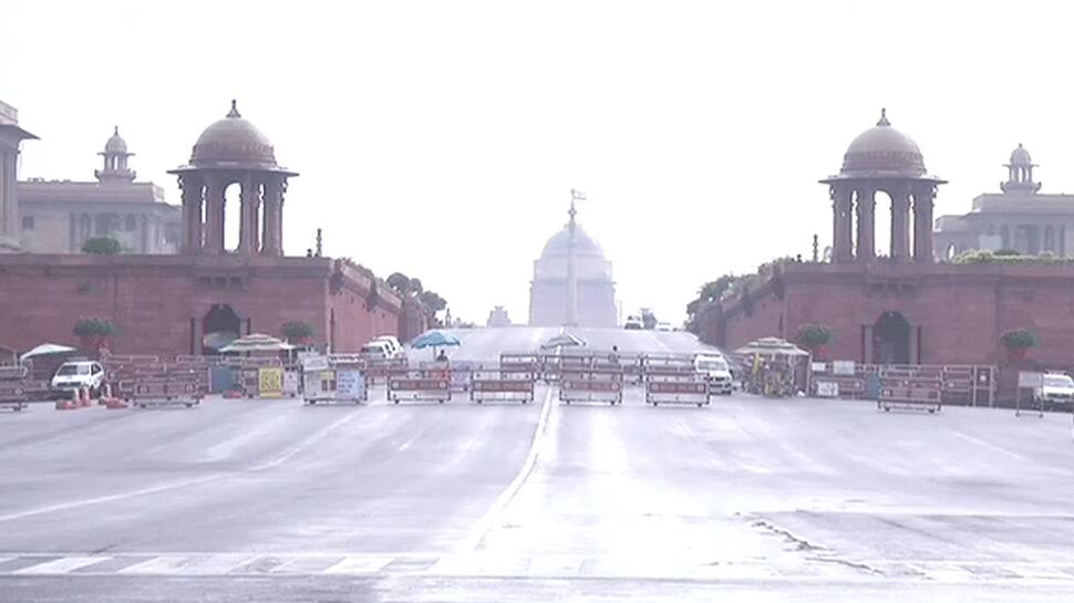 Rainfall lashes parts of Delhi-NCR, temperature likely to fall