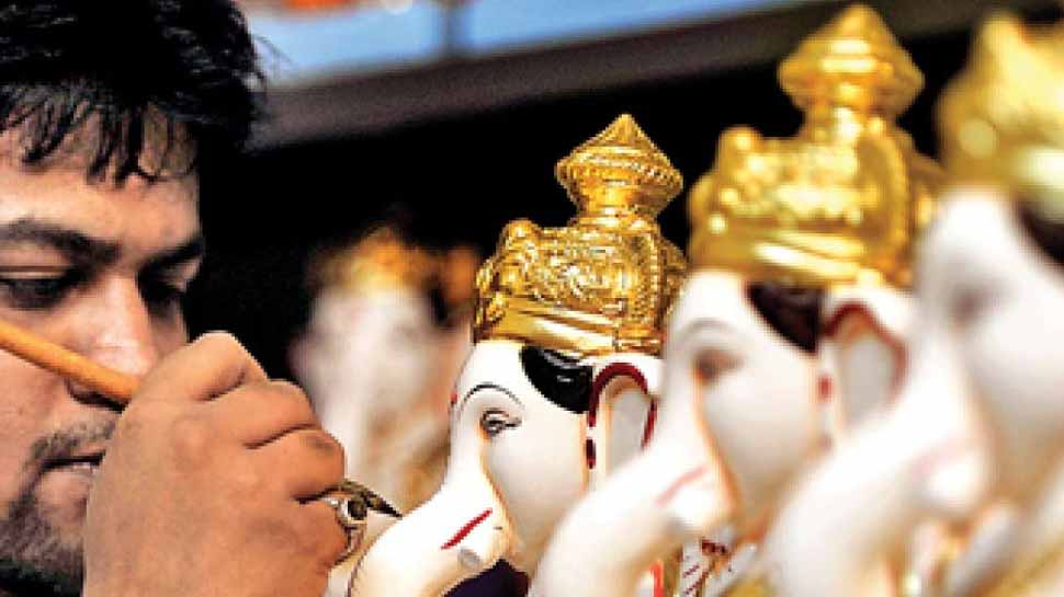 Coronavirus COVID-19 forces idolmakers to sell vegetables, casts shadow over Ganpati, Diwali festivals 