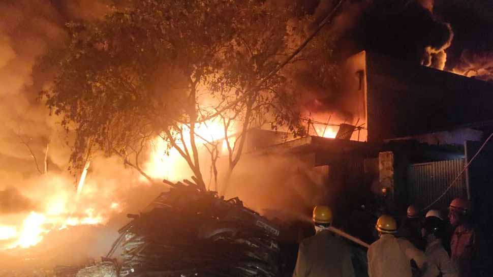 Fire at Tikri-Kalan market near Delhi, 36 fire tenders at spot