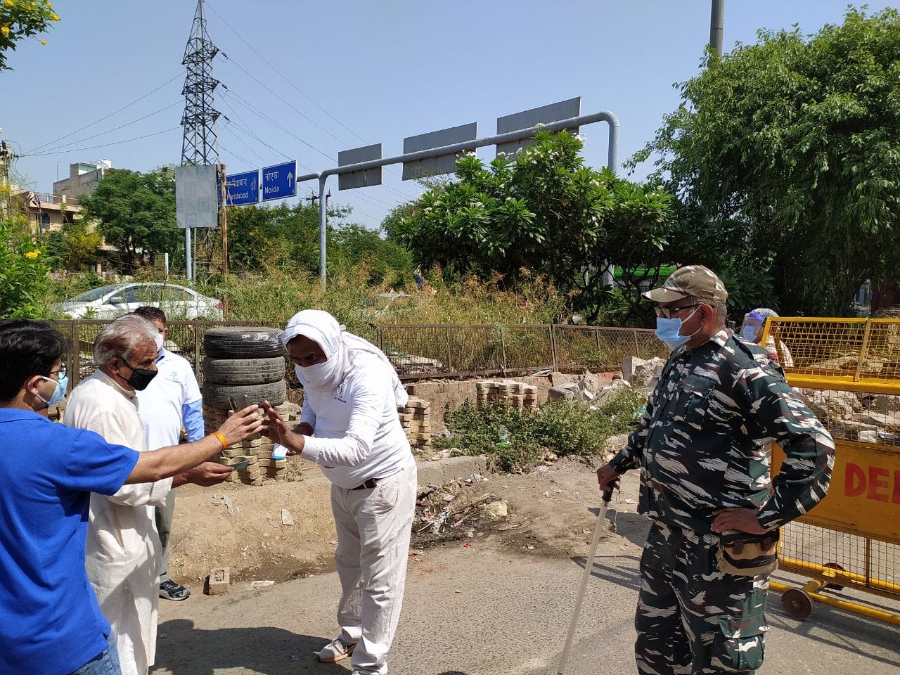 Police checks e-token of people purchasing liquor