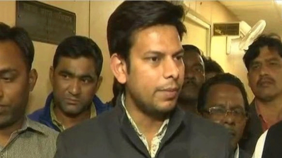 Non-bailable warrant issued against AAP MLA Prakash Jarwal, aide in doctor&#039;s suicide case