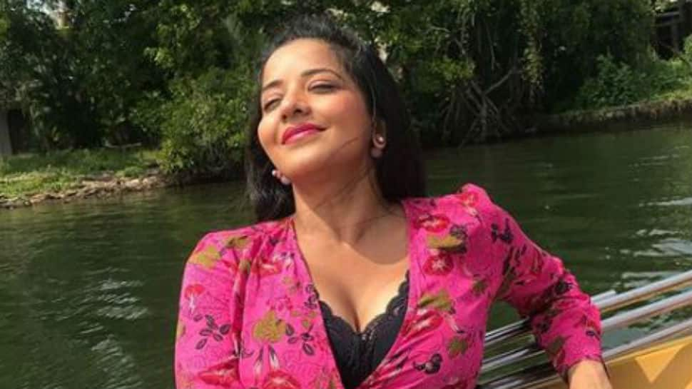 Bhojpuri siren Monalisa’s million-dollar smile in these pics lights up Instagram