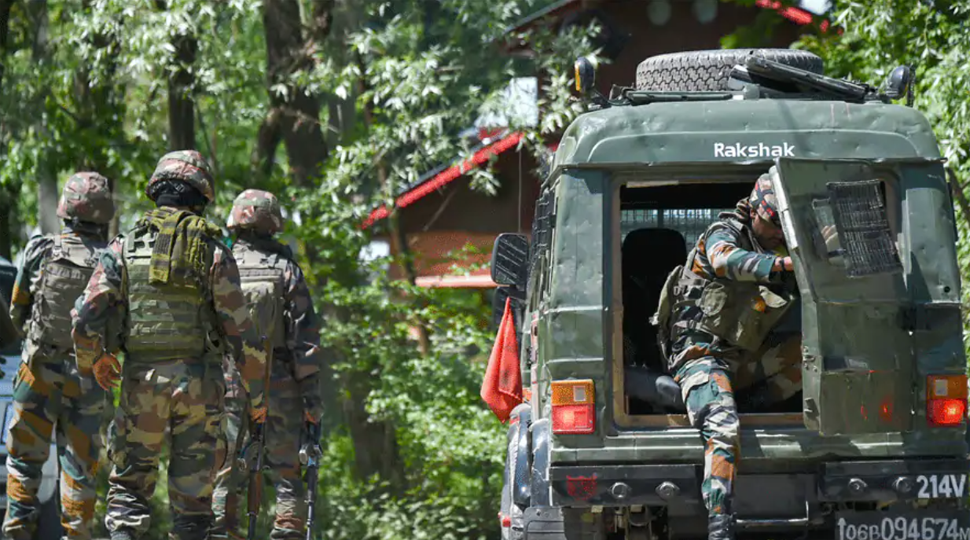 Encounter in Jammu and Kashmir&#039;s Kulgam gets over, terrorists escape in night